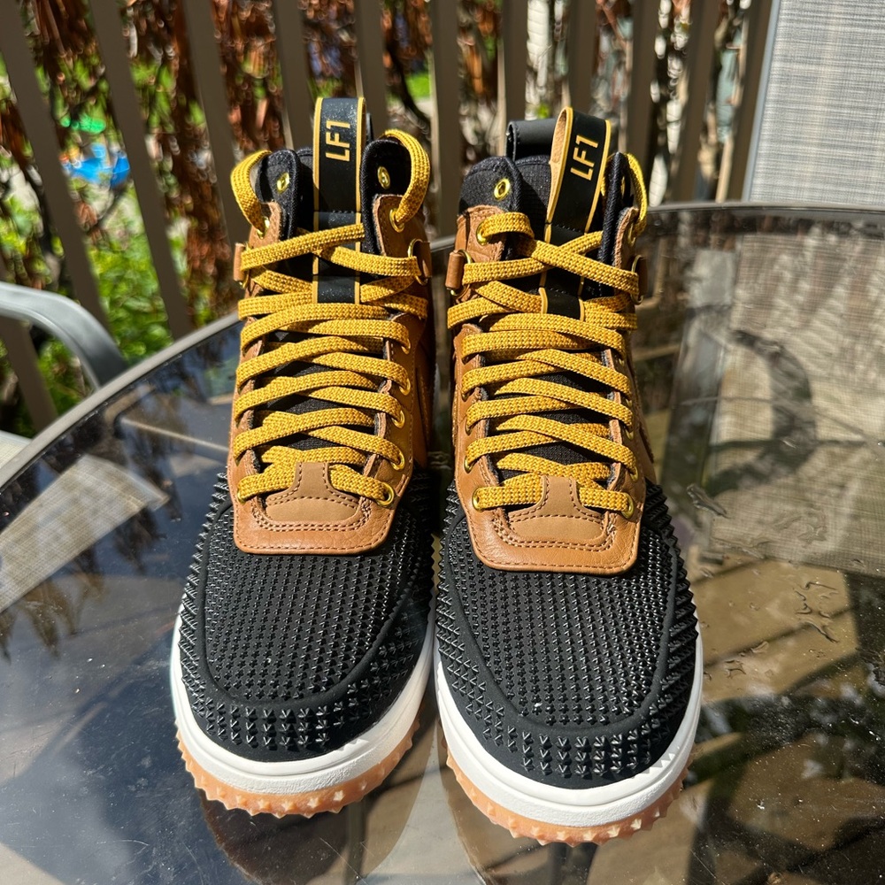 Nike Lunar Force 1
Men's Winterized Duckboot— men’s size 10 - Picture 2 of 7